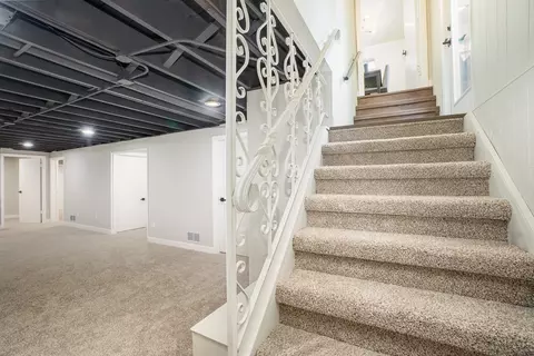 Entry Way - 18045 Oak Ave, Lansing, IL 60438 photo 2 of 2