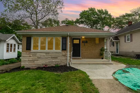 Exterior - 18045 Oak Ave, Lansing, IL 60438 photo 2 of 5