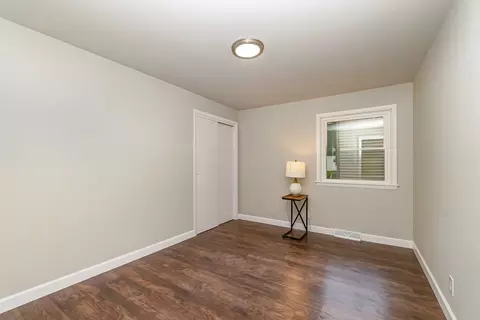 Bedroom - 18045 Oak Ave, Lansing, IL 60438 photo 1 of 3