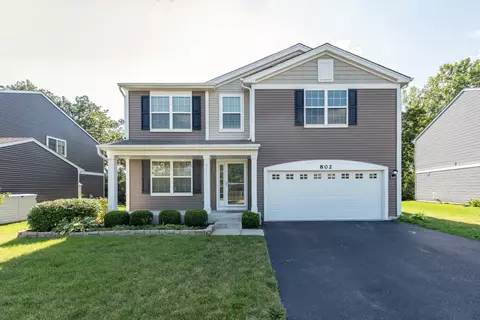 802 Timber Lake Dr, Antioch, IL 60002