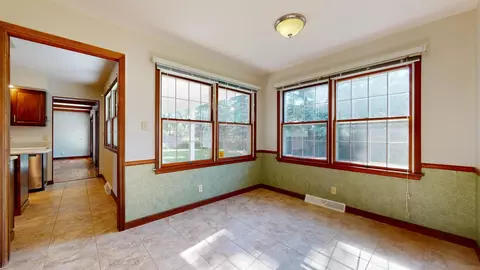 Entry Way - 2307 Noel Dr, Champaign, IL 61821 photo 2 of 2