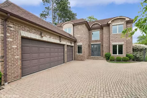 423 Sumac Rd, Highland Park, IL 60035