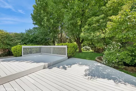 Exterior - 2305 Central Rd, Glenview, IL 60025 photo 2 of 5