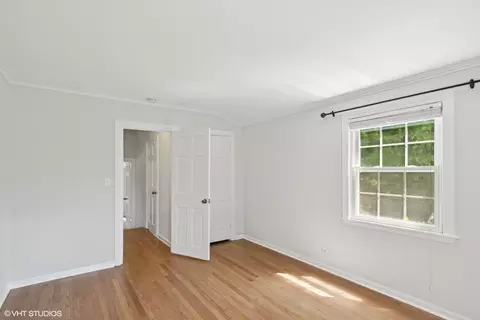Bedroom - 2305 Central Rd, Glenview, IL 60025 photo 2 of 3