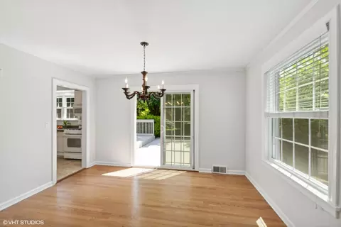 Dining - 2305 Central Rd, Glenview, IL 60025 photo 1 of 1