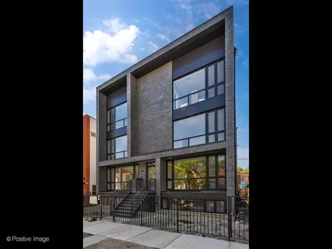 3041 W Lyndale St #3E, Chicago, IL 60647