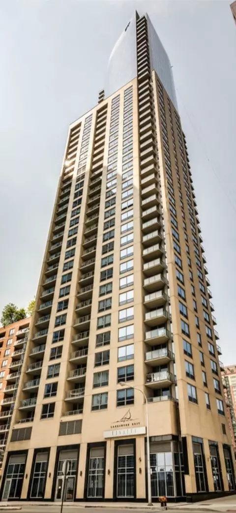 420 E Waterside Dr #1803, Chicago, IL 60601