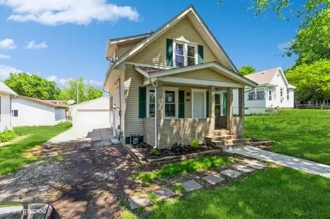 427 Herman St, Pekin, IL 61554