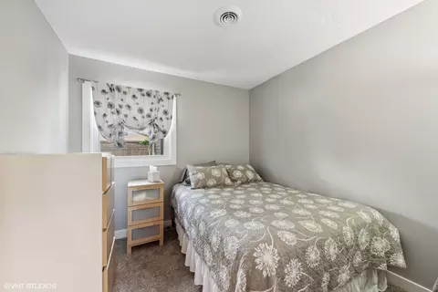 Bedroom - 908 Pebble Dr, Wheeling, IL 60090 photo 2 of 2
