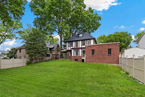 Exterior - 308 Everett St, Dixon, IL 61021 photo 8 of 8