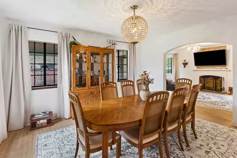 Dining - 308 Everett St, Dixon, IL 61021 photo 1 of 2