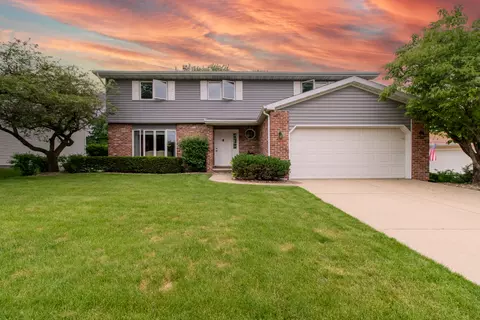 1305 Chadwick Dr, Normal, IL 61761