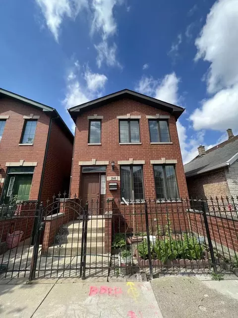 2846 S Keeley St, Chicago, IL 60608