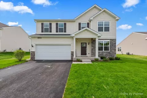 8501 White Oaks Ct, Wonder Lake, IL 60097