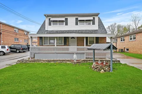 9434 S 81st Ave, Hickory Hills, IL 60457