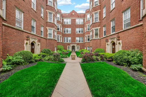 738 5 Hinman Ave #1, Evanston, IL 60202