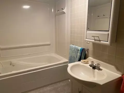 Bath - 2510 3rd St, Peru, IL 61354 photo 2 of 2