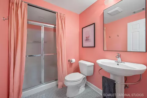 Bath - 3308 White Eagle Dr, Naperville, IL 60564 photo 6 of 6
