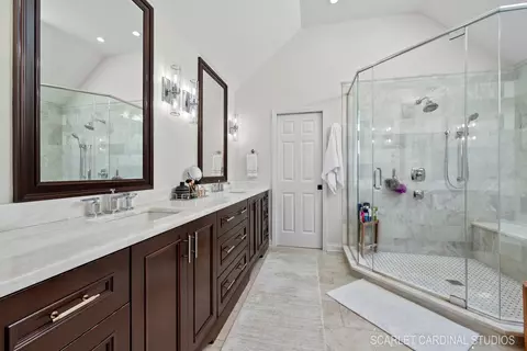 Bath - 3308 White Eagle Dr, Naperville, IL 60564 photo 2 of 6