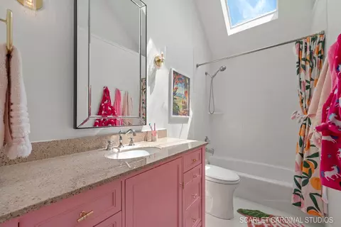 Bath - 3308 White Eagle Dr, Naperville, IL 60564 photo 5 of 6