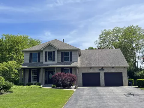 165 Brookhill Rd, Libertyville, IL 60048