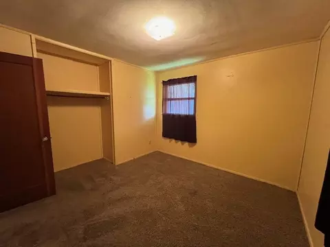 989 Monroe Dr, Freeport, IL 61032 photo 9