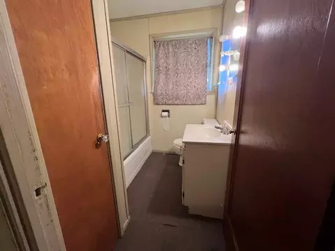 989 Monroe Dr, Freeport, IL 61032 photo 7
