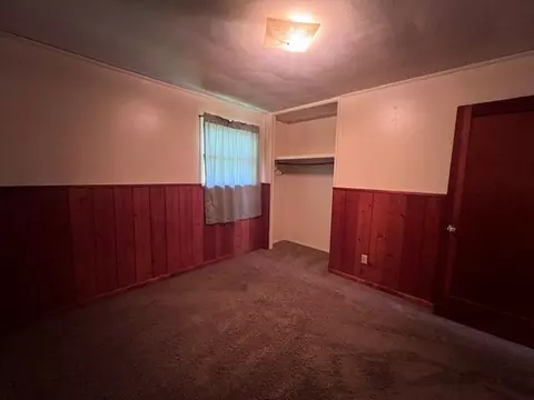 989 Monroe Dr, Freeport, IL 61032 photo 8