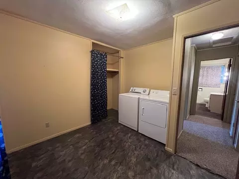 989 Monroe Dr, Freeport, IL 61032 photo 10
