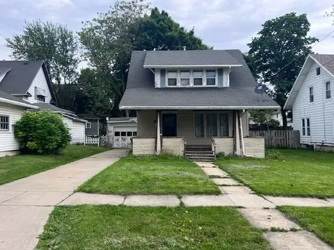 770 W Homer St, Freeport, IL 61032