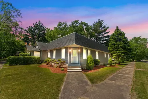 1005 S 5th Ave, Kankakee, IL 60901