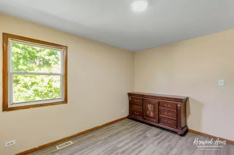 1384 S 3rd Ave, Kankakee, IL 60901 photo 13