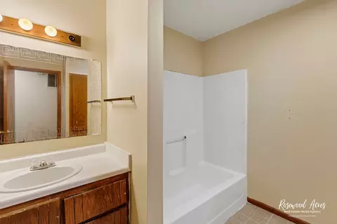 1384 S 3rd Ave, Kankakee, IL 60901 photo 10
