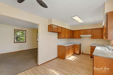 1384 S 3rd Ave, Kankakee, IL 60901 photo 4