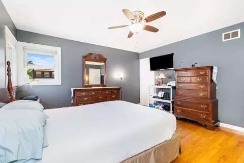 Bedroom - 5319 155th St, Oak Forest, IL 60452 photo 2 of 3