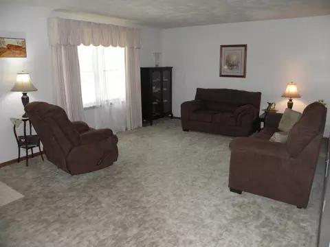 1808 Charles St, Morris, IL 60450 photo 11