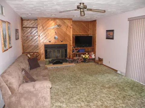 1808 Charles St, Morris, IL 60450 photo 10