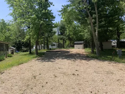 8 53 Woodhaven, Sublette, IL 61367