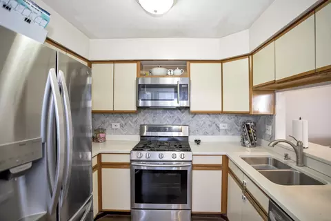 4522 Opal Dr, Hoffman Estates, IL 60192 photo 11