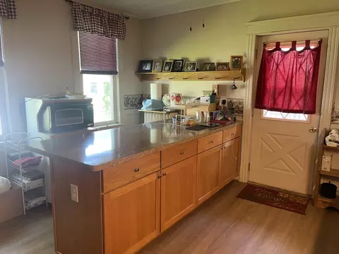 Kitchen - 2507 7th St, Peru, IL 61354 photo 2 of 4