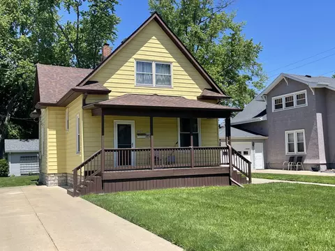 Exterior - 2507 7th St, Peru, IL 61354 photo 2 of 2