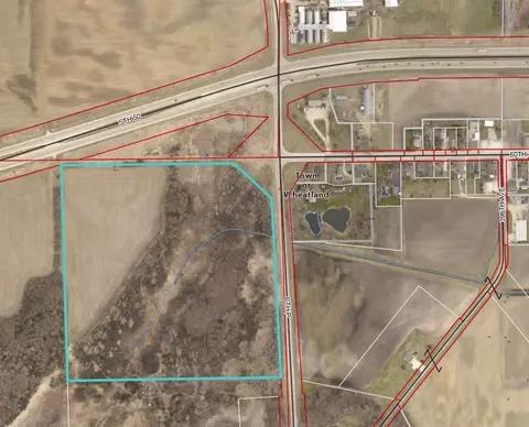 40 Ac Mol 60th St, Kenosha, WI 53152