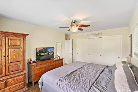 3608 W Clover Ave, Mchenry, IL 60050 photo 11