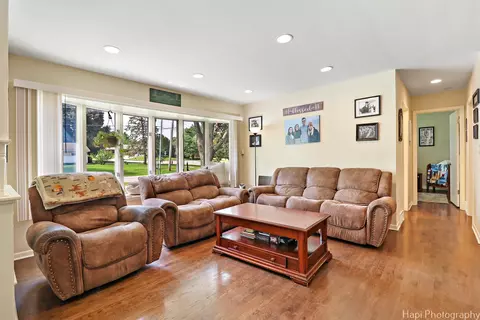 3608 W Clover Ave, Mchenry, IL 60050 photo 6