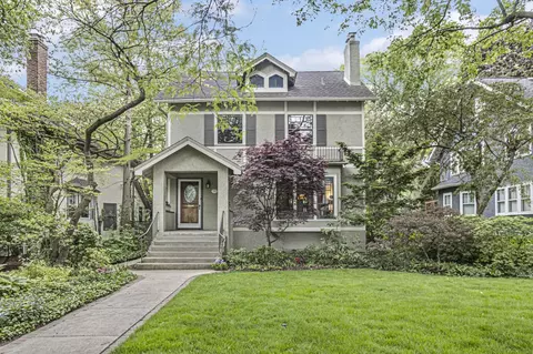 810 Milburn St, Evanston, IL 60201