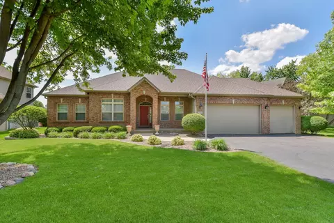 712 Heartland Dr, Yorkville, IL 60560