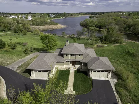 25381 W Timothy Trl, Wauconda, IL 60084