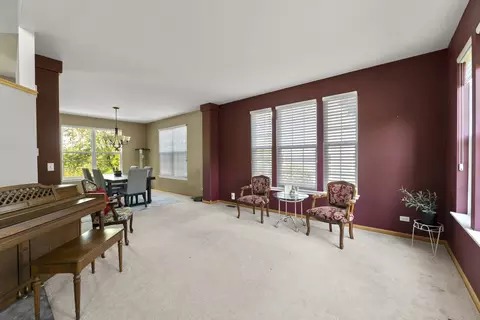 1365 Mulberry Ln, Cary, IL 60013 photo 6