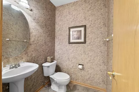 1365 Mulberry Ln, Cary, IL 60013 photo 16
