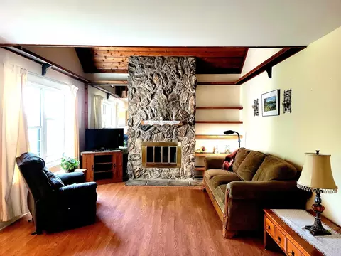 Living - 561 Dunham Rd, Gurnee, IL 60031 photo 1 of 3
